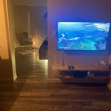 Au Coeur Du 11 Homestay *